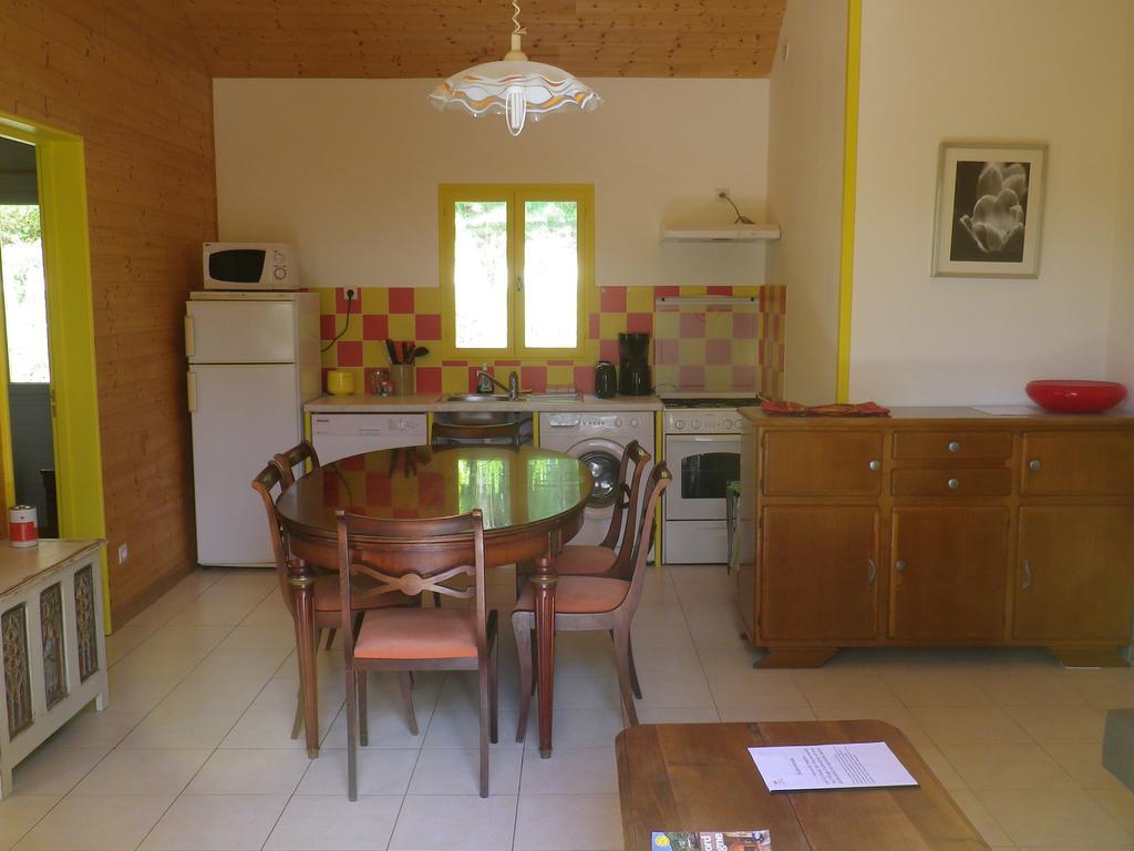 Le Village Enchanteur La Chapelle-Aubareil Екстериор снимка